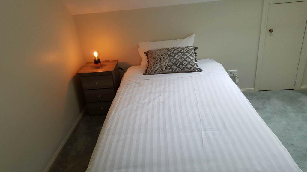 City Townhouse Walking Distance To City Launceston Exteriör bild